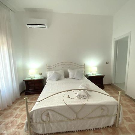 Le Fresie B&B SantʼAntìoco Εξωτερικό φωτογραφία