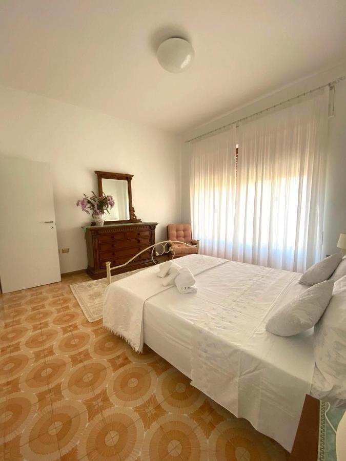 Le Fresie B&B SantʼAntìoco Εξωτερικό φωτογραφία